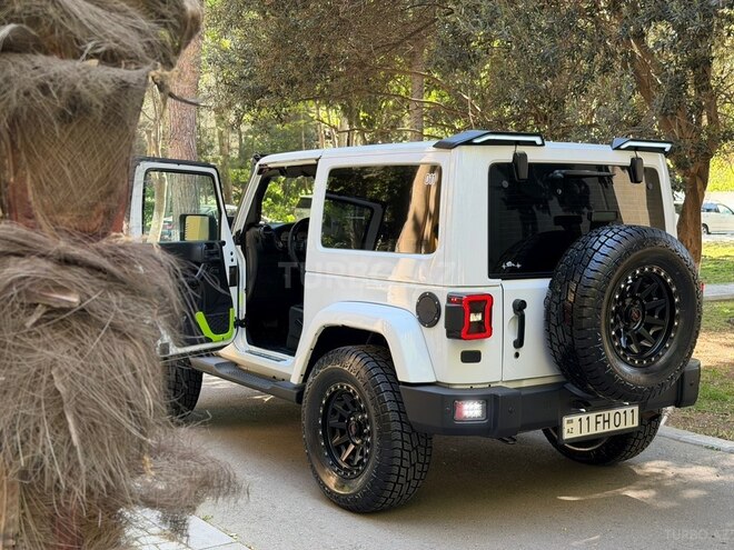 Jeep Wrangler-10