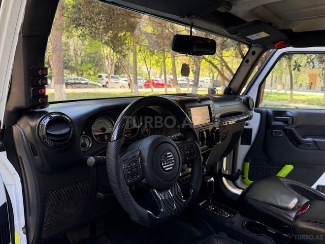 Jeep Wrangler-18