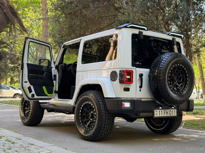 Jeep Wrangler-5