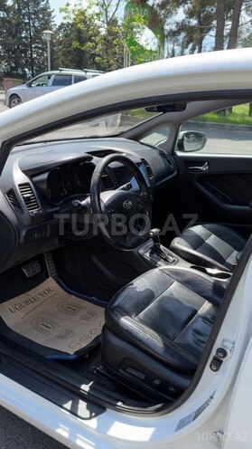 Kia Cerato-9