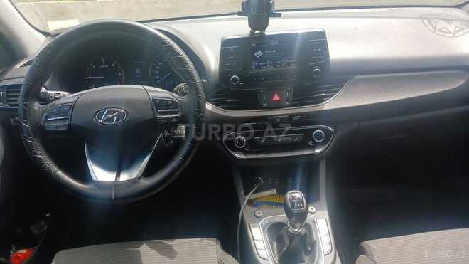 Hyundai i30-7