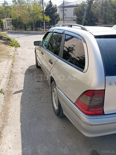 Mercedes C 180-7
