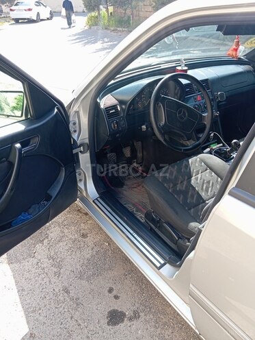 Mercedes C 180-8