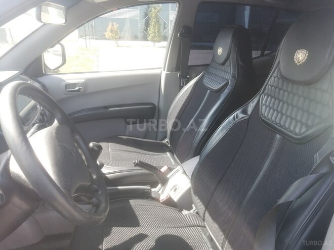 Mitsubishi L200-5