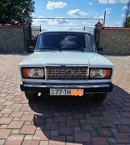 LADA (VAZ) 2107-1