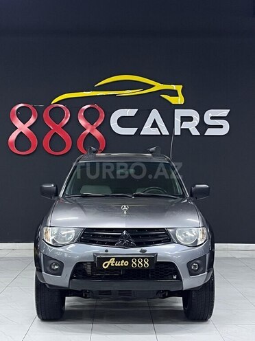 Mitsubishi L200-2
