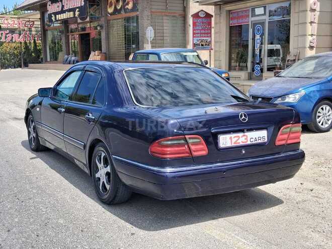 Mercedes E 280-4
