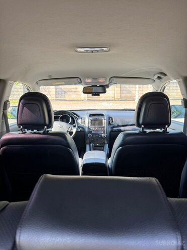 Kia Sorento-10