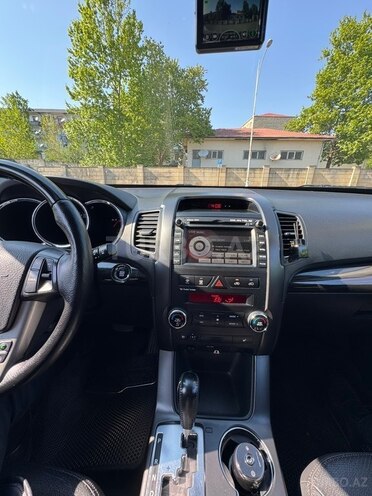 Kia Sorento-8