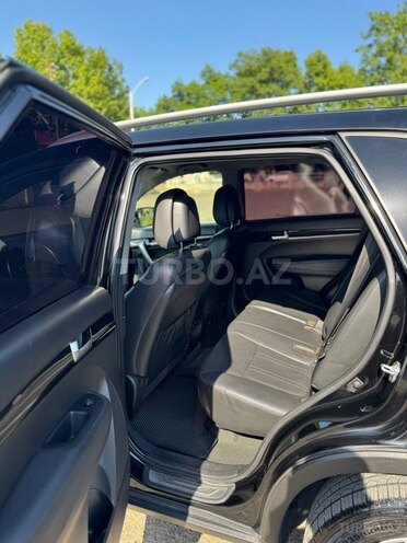 Kia Sorento-11