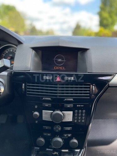 Opel Astra-12