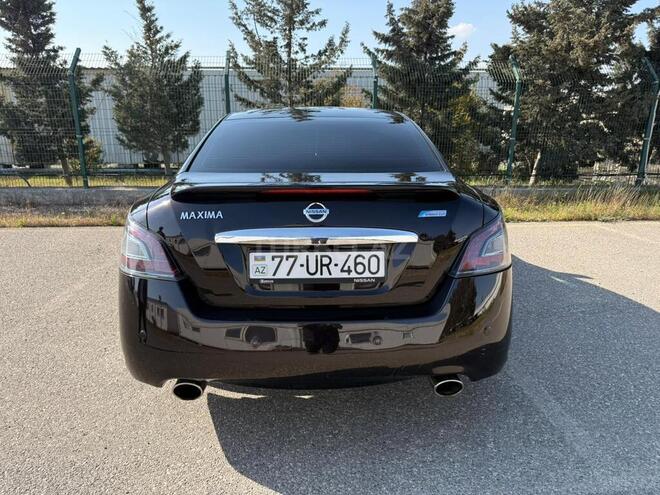 Nissan Maxima-2