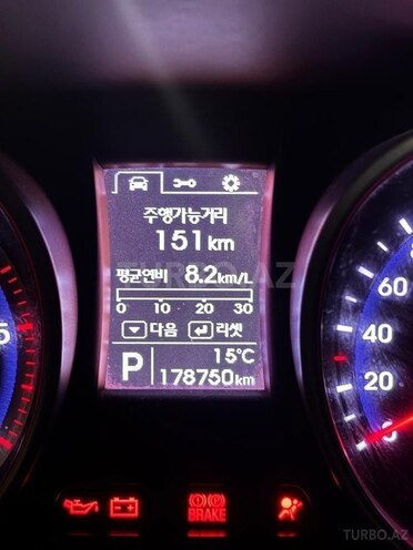 Hyundai Santa Fe-11