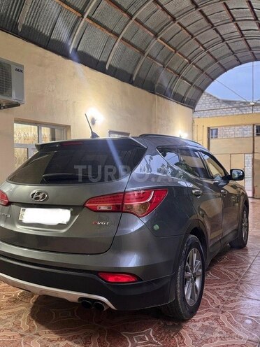 Hyundai Santa Fe-6
