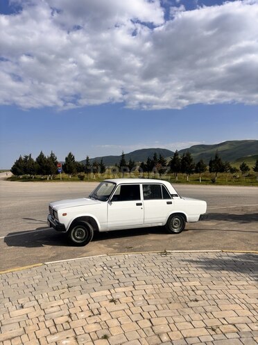 LADA (VAZ) 2107-4