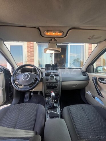 Renault Megane-6