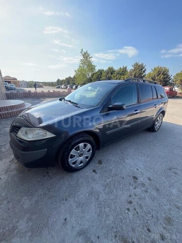 Renault Megane-2
