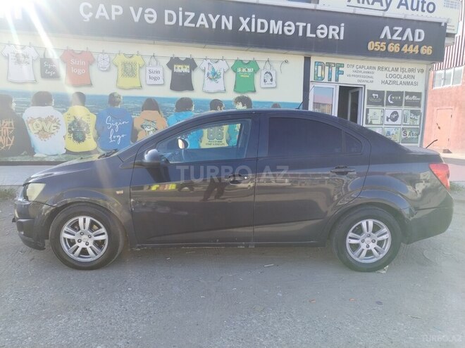 Chevrolet Aveo-3