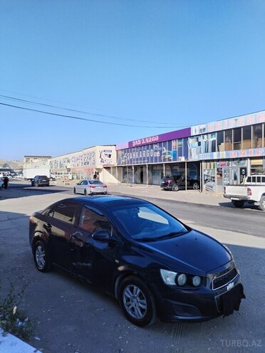 Chevrolet Aveo-7