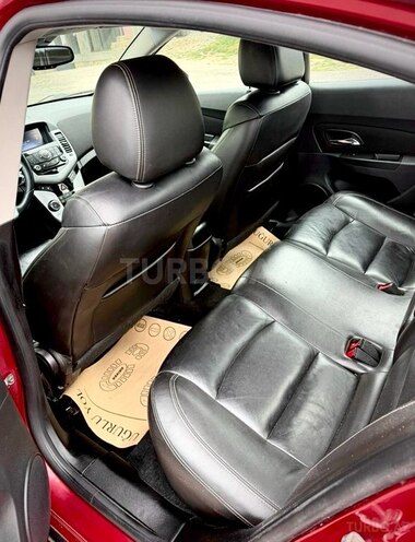 Chevrolet Cruze-11