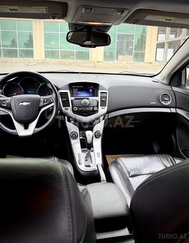 Chevrolet Cruze-9