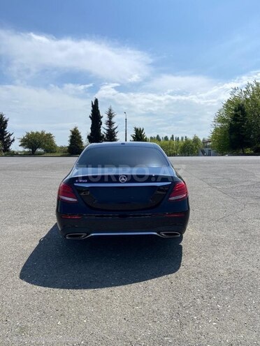 Mercedes E 300-2