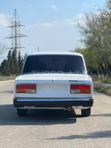 LADA (VAZ) 2107-2