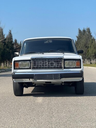 LADA (VAZ) 2107-1