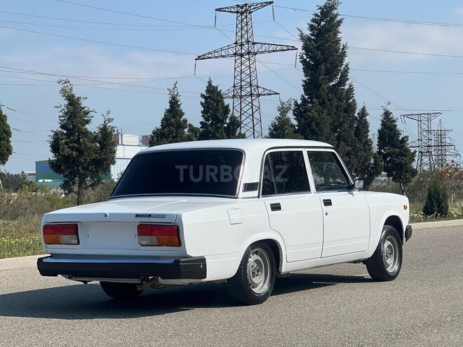 LADA (VAZ) 2107-8