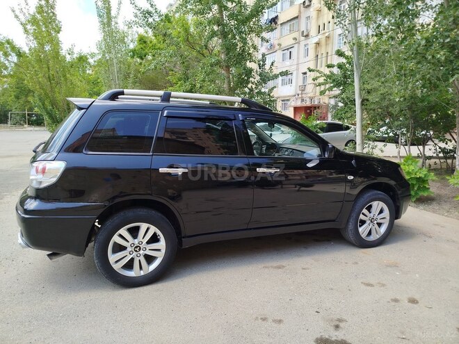 Mitsubishi Outlander-8