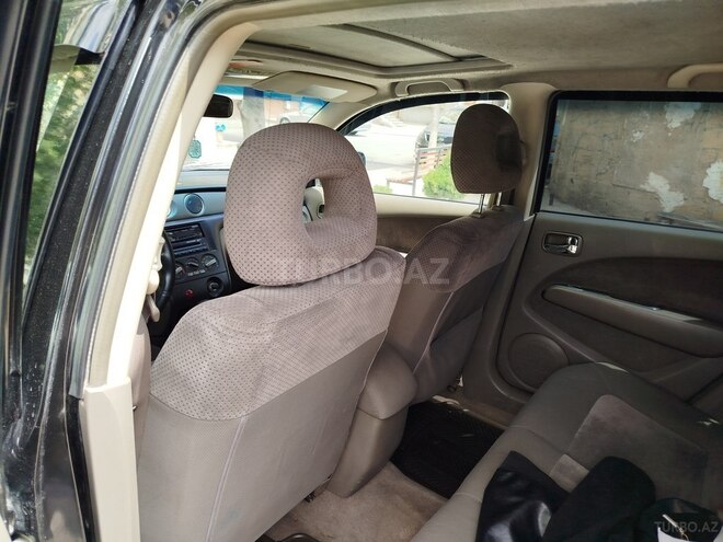 Mitsubishi Outlander-11