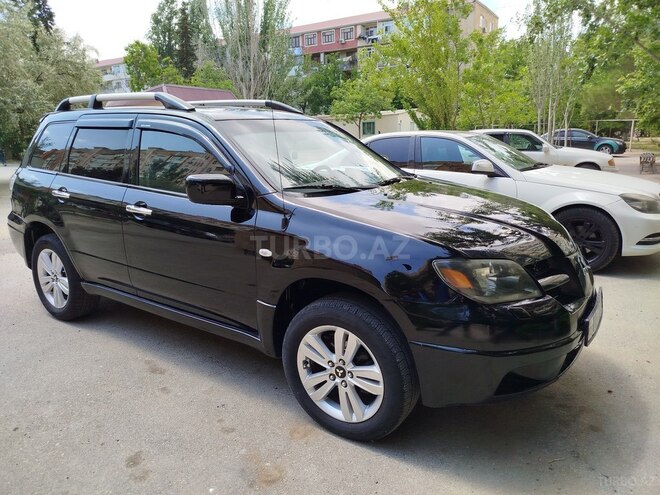 Mitsubishi Outlander-7