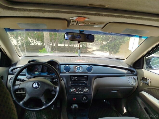 Mitsubishi Outlander-14