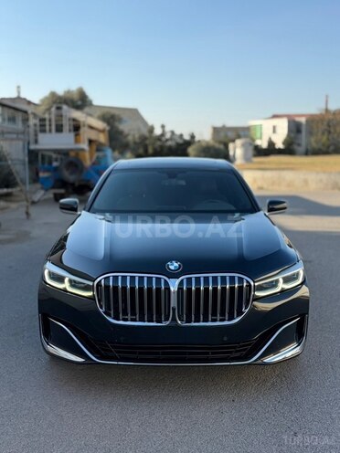 BMW 740-1