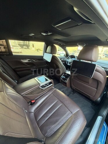 BMW 740-11