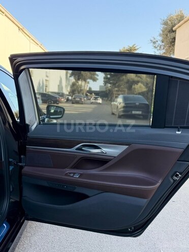 BMW 740-10