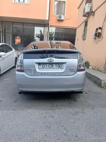 Toyota Prius-7