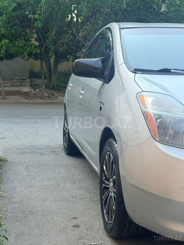 Toyota Prius-9