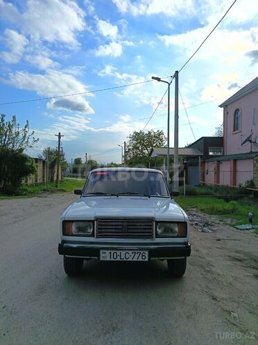 LADA (VAZ) 2107-1