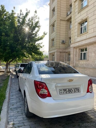 Chevrolet Aveo-3