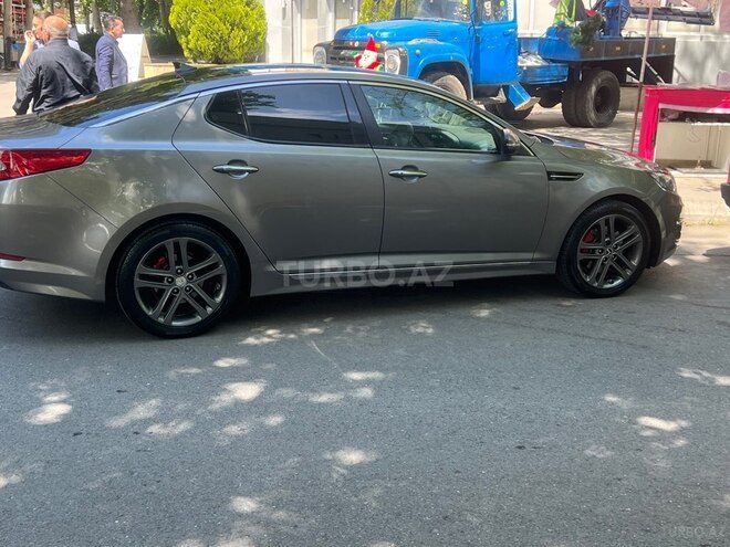Kia Optima-15