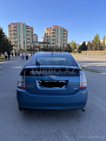 Toyota Prius-3