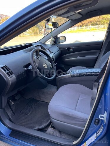 Toyota Prius-6