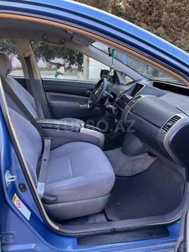 Toyota Prius-7