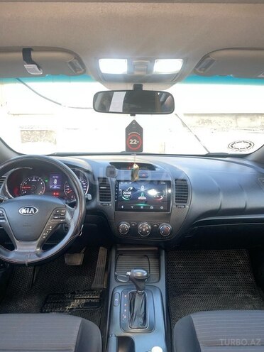 Kia Cerato-7