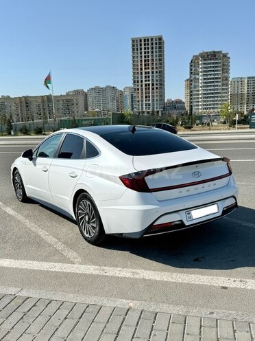 Hyundai Sonata-8