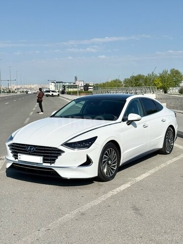 Hyundai Sonata-2
