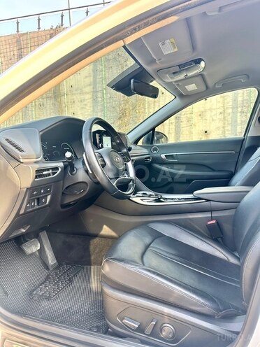 Hyundai Sonata-9