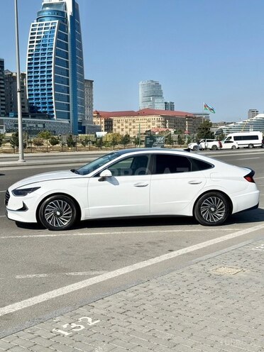 Hyundai Sonata-3