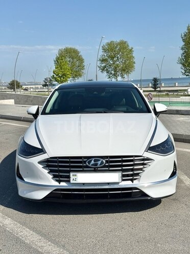 Hyundai Sonata-1